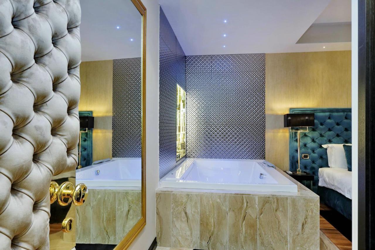 Trevi Diamond Luxury Suites & Jacuzzi Rom Exterior foto