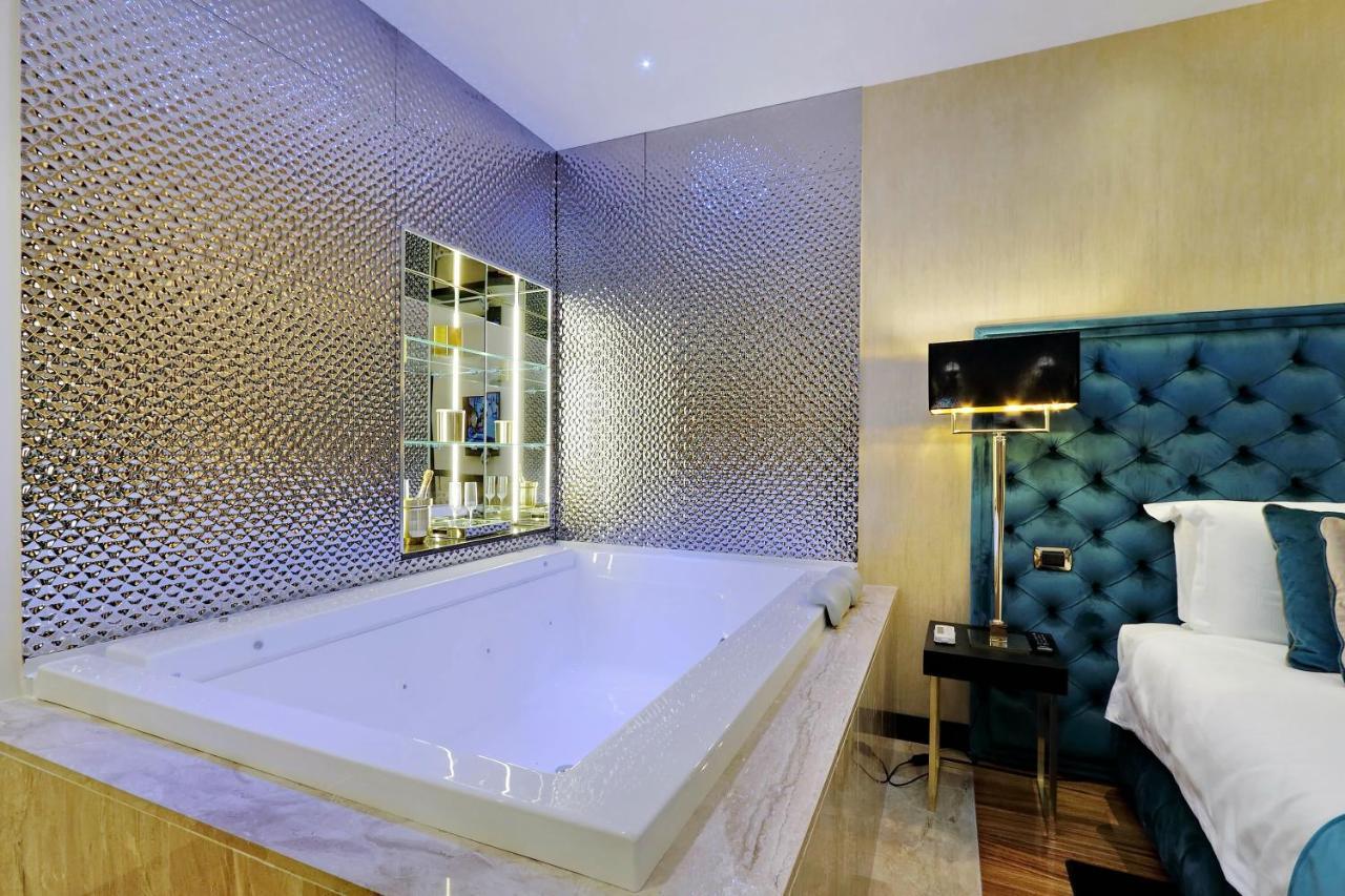 Trevi Diamond Luxury Suites & Jacuzzi Rom Exterior foto